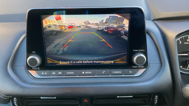 Nissan Qashqai 1.3 DiG-T MH Acenta Premium 5dr Petrol Hatchback